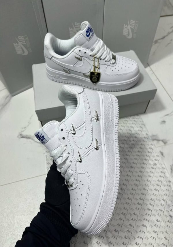 Nike Air Force 1 '07 LX Sisterhood Sneakers