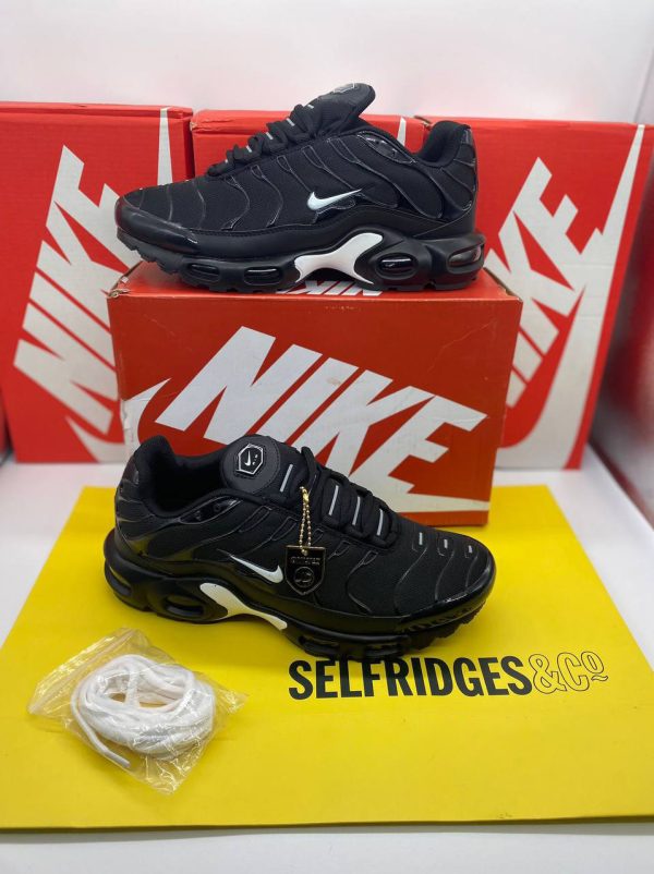 Nike Air Max Plus Mini Swoosh Black White Trainers For Men's