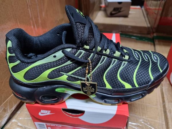 Nike Air Max Plus Pacific Moss Trainers For Men's