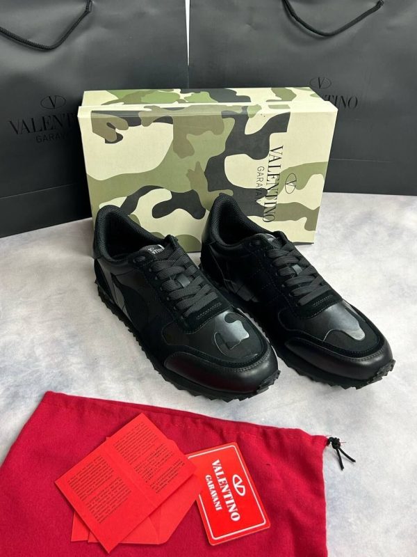 Valentino Camouflage Noir Rockrunner Sneaker
