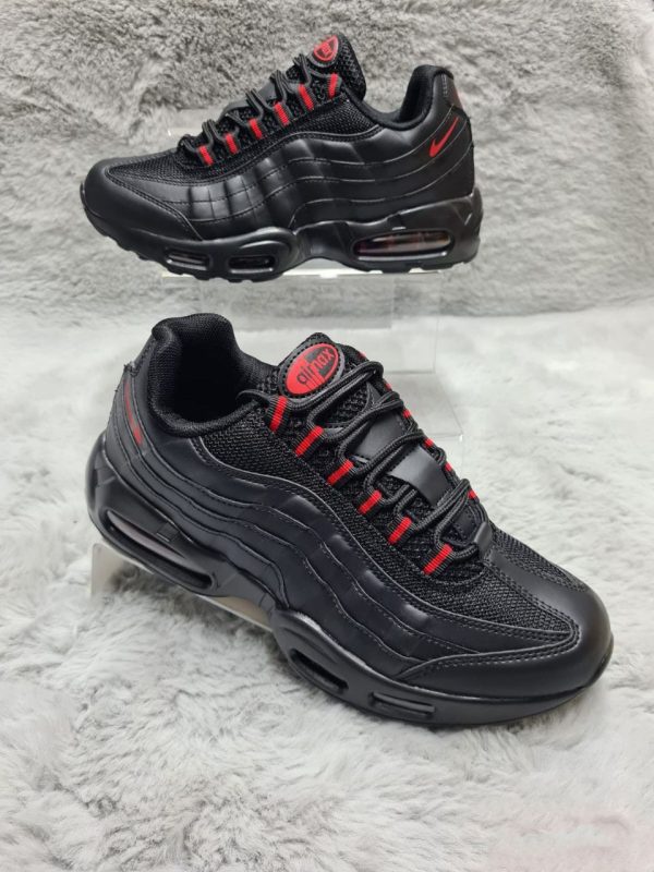 Nike Air Max 95 Black Dark & Red Trainers For Men's