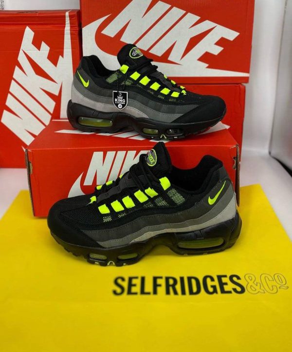Nike Air Max 95 Black & Yellow Trainers For Men's