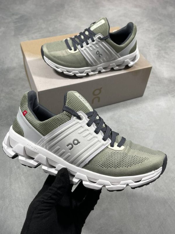 On Running Cloudswift Leaf Frost Trainers For Women's