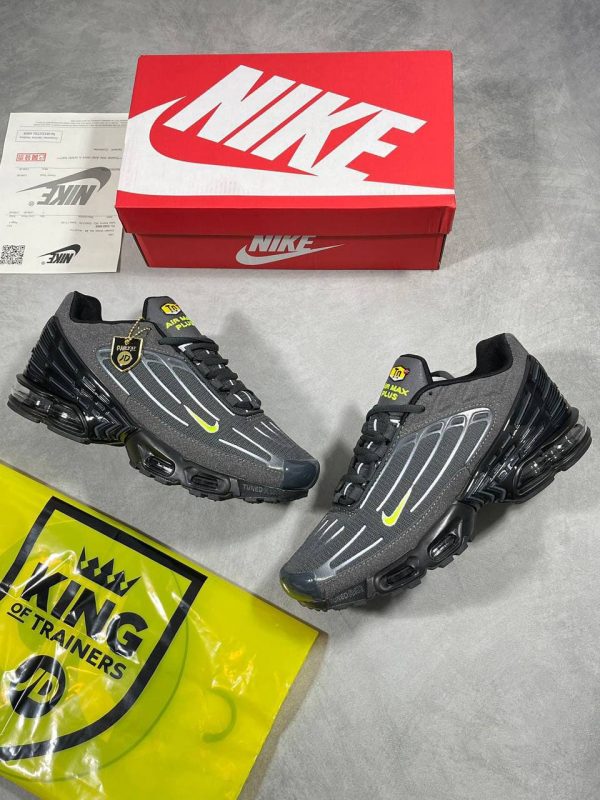 Nike Air Max Plus 3 Black Smoke or Grey Yellow Trainers For Men's