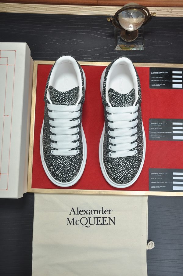 Alexander McQueen Oversized Sneaker In Dotted Pattern