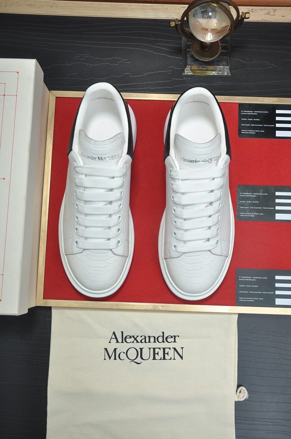 Alexander McQueen Oversized Sneaker In White Smooth Calf Leather With Black Heel