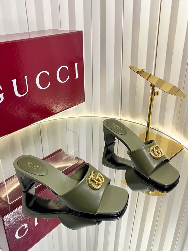 Gucci Aurelia Mule Slide Sandals In Olive Green