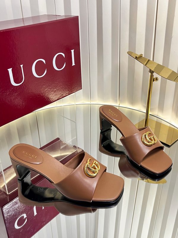 Gucci Zumi Slide Sandal Mule In Brown