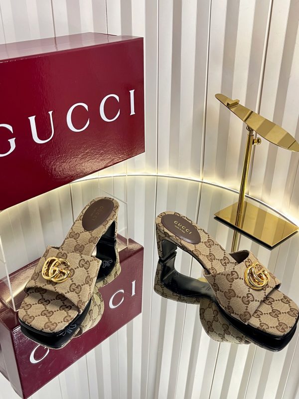 Gucci Slide Sandals With GG Supreme Monogram Canvas