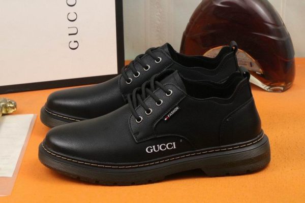 Gucci Noir Edge Lace Up Sneakers In 2 Colors