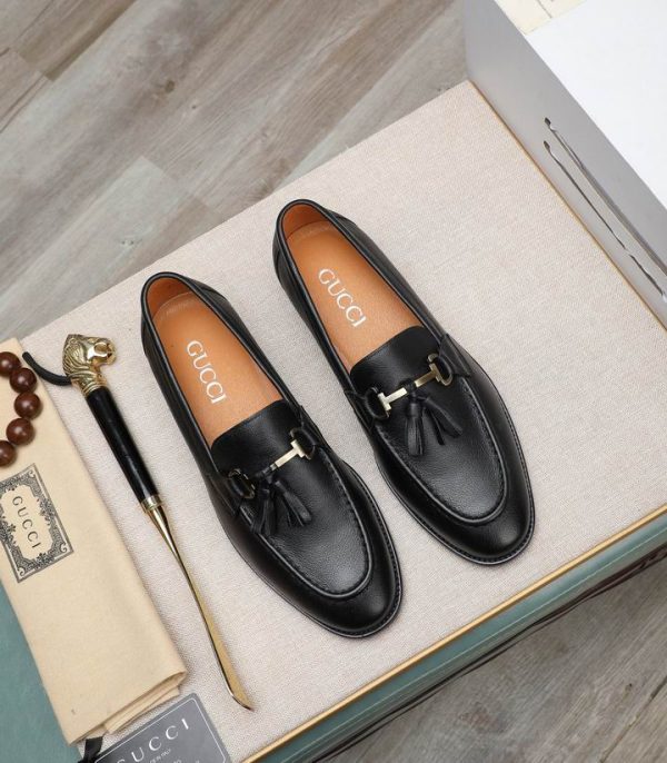 Gucci Tassel Loafers With Gold Toned Lion Head Handle