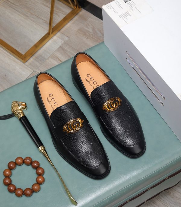 Gucci Men's Luxury Loafers With Embossed Logo Pattern In 2 Colors