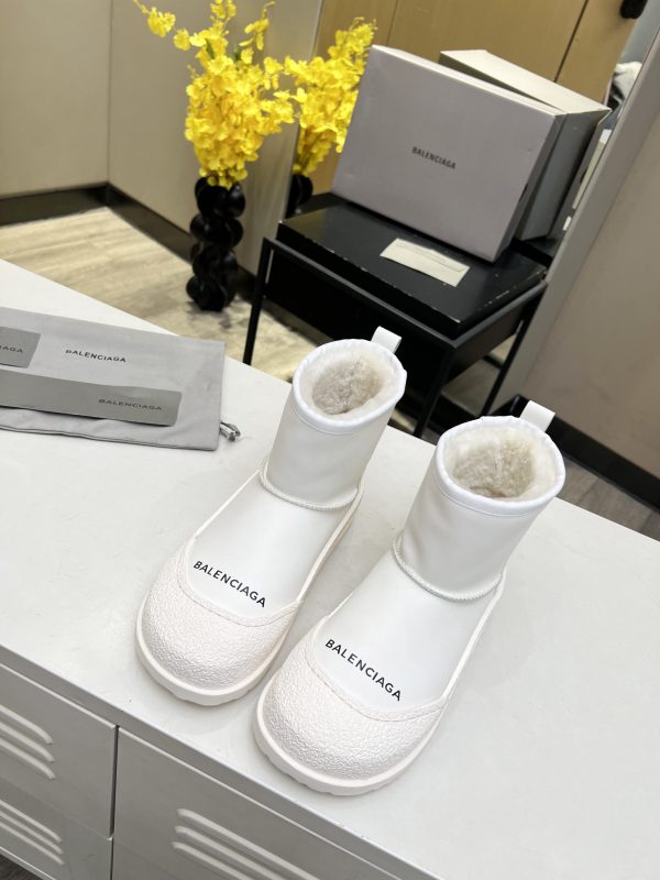 Balenciaga Women's Alaska Low Boots With Chunky Silhouette In Different Colors