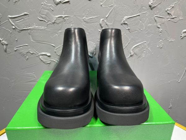 Bottega Veneta Lug Chelsea Boots
