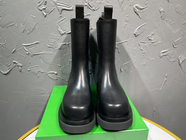 Bottega Veneta Lug Chelsea Boots