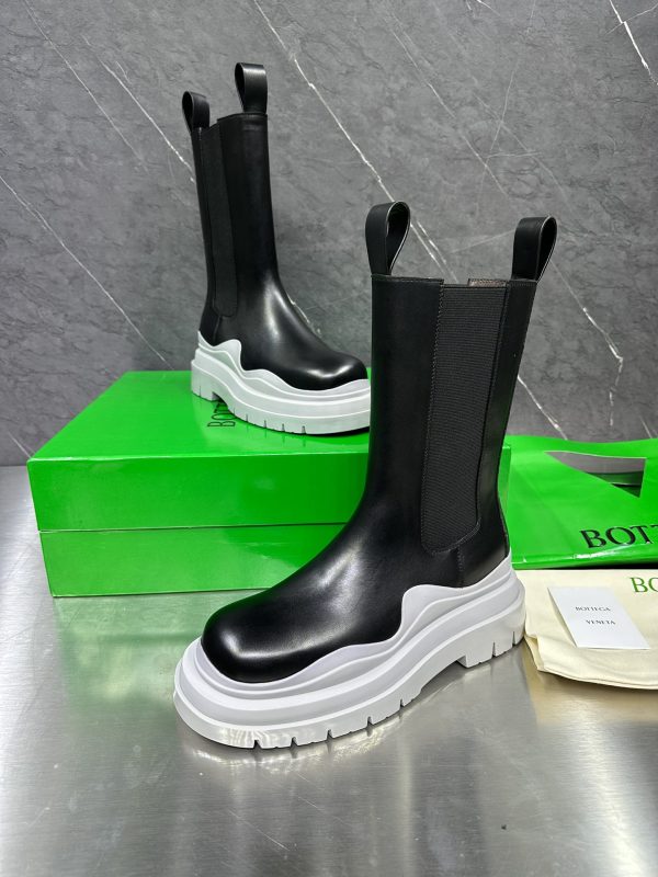 Bottega Veneta Black & White Tire Chelsea Boots