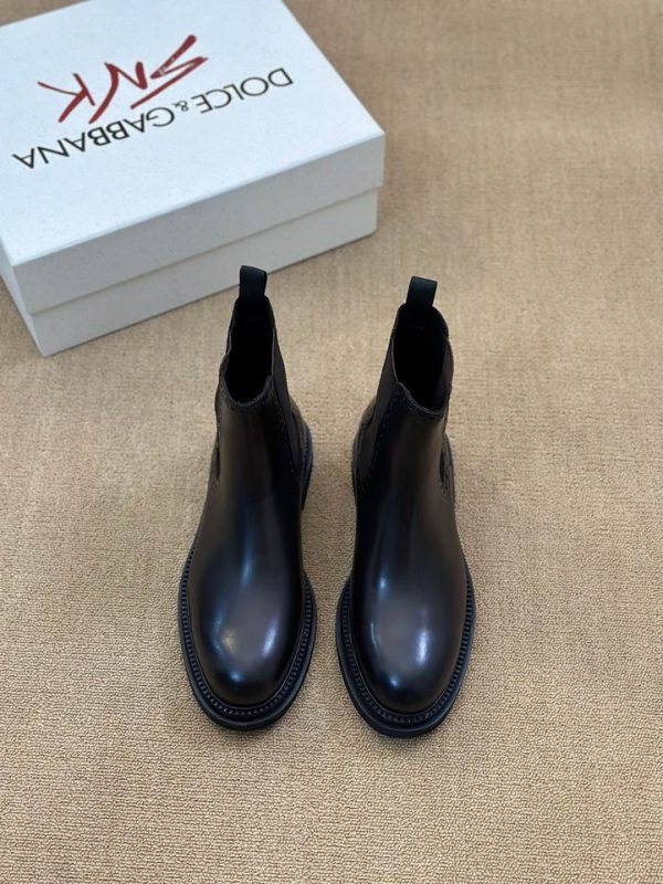 Dolce & Gabbana Wingtip Brogue Chelsea Boots