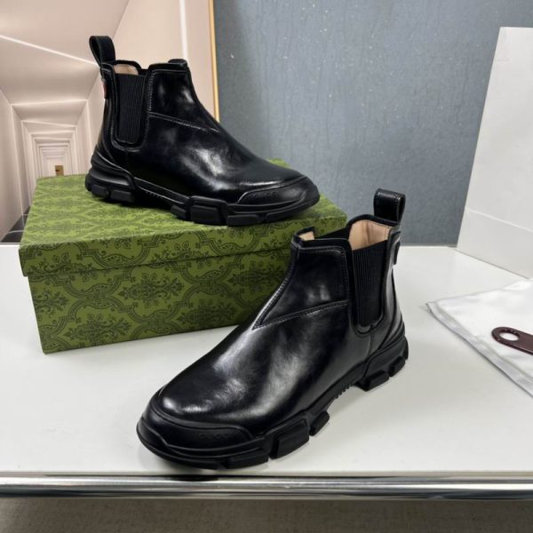 Gucci Men's Leon Chelsea Boots In Black