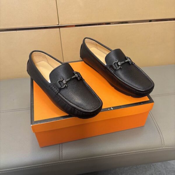 Ferragamo Black Parigi Grained Leather Gancini Driving Loafers