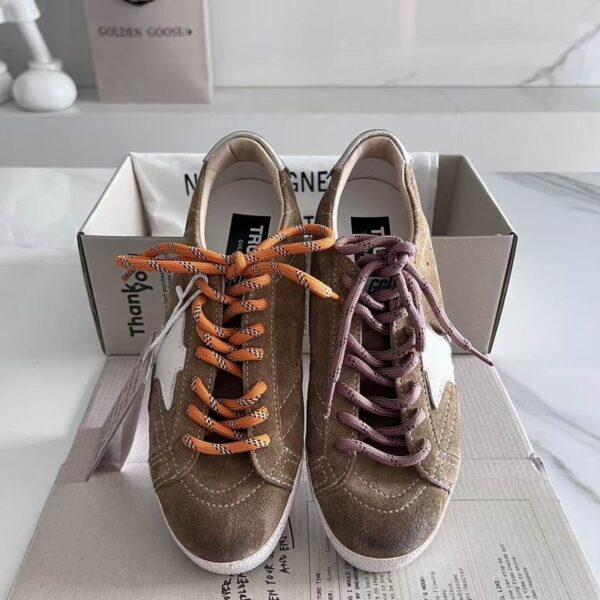 Golden Goose Men's True Star Suede Sneakers In Tobacco Brown