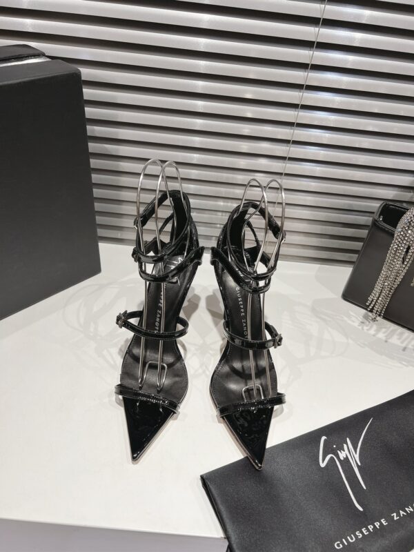 Giuseppe Zanotti Intriigo Abely Leather Heels In 2 Colors