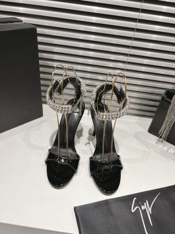 Giuseppe Zanotti Intriigo Crystal Collar Patent Heels