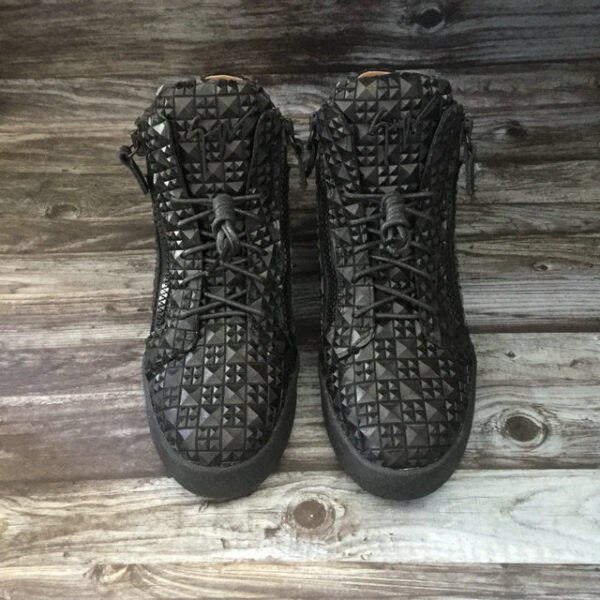 Giuseppe Zanotti Kriss Pyramid Studded High Top Sneakers
