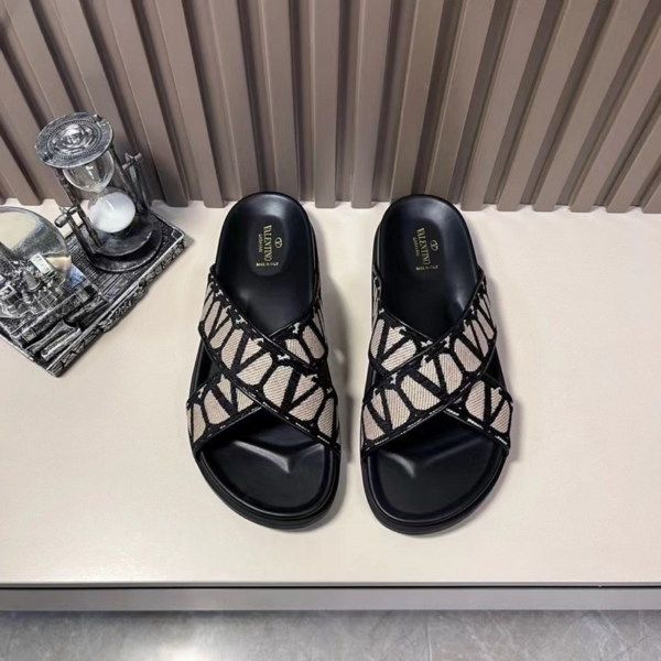 Valentino Garavani Crossover Toile Iconographe Sandals