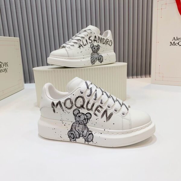 Alexander McQueen Oversized Teddy Bear Graphic Print Sneakers