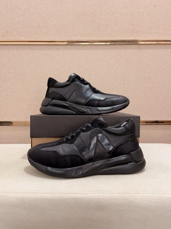 UGG Urban Streetwear Low Top Trainers In 2 Colors