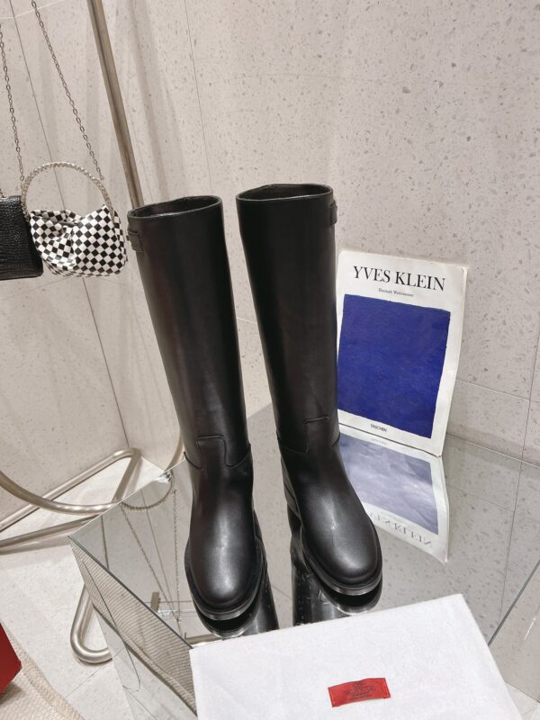 Valentino Garavani V logo Signature Leather Knee Boots In Different Colors