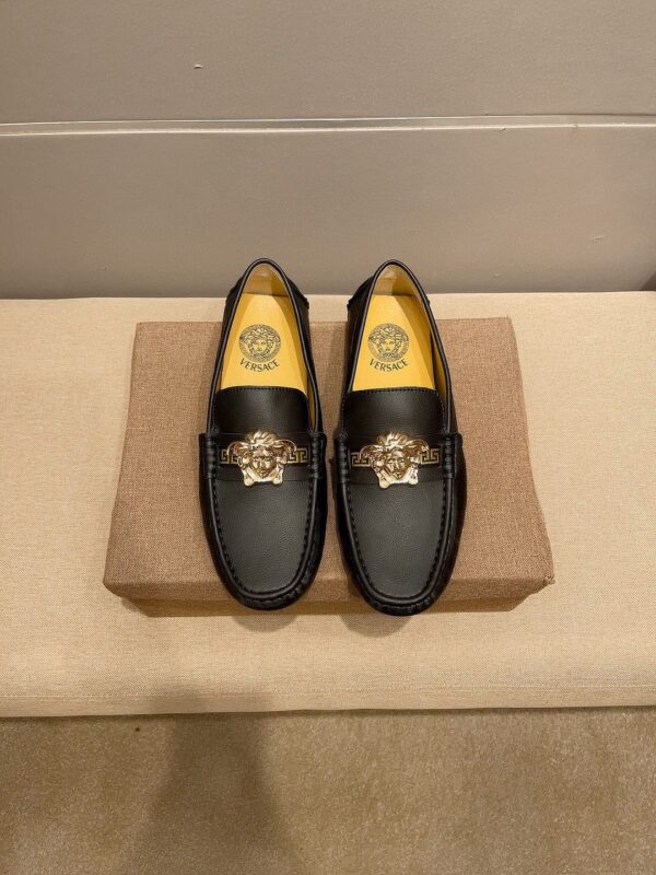 Versace Medusa Plaque Pebbled Leather Driving Loafers