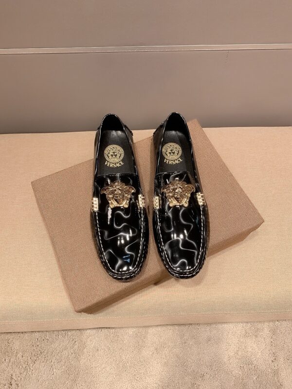 Versace Medusa Plaque High Gloss Driving Loafers