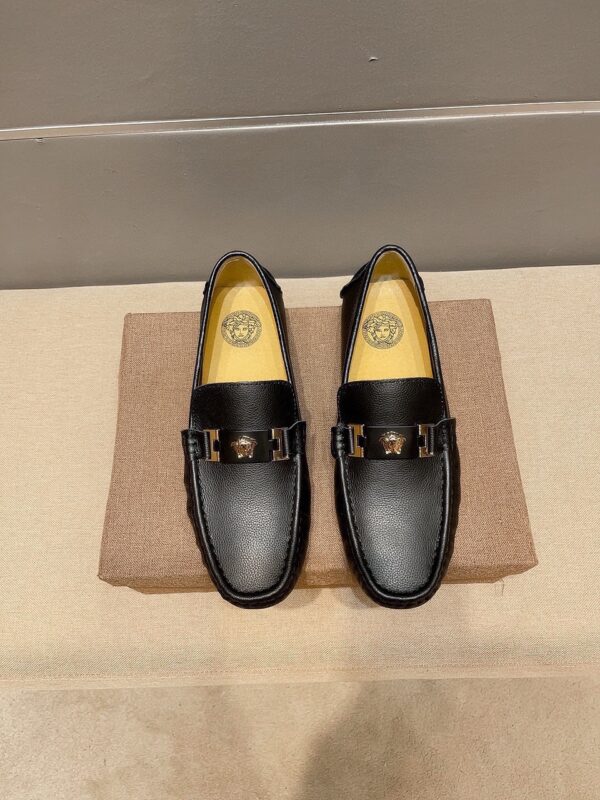 Versace Medusa Plaque Grained Leather Loafers