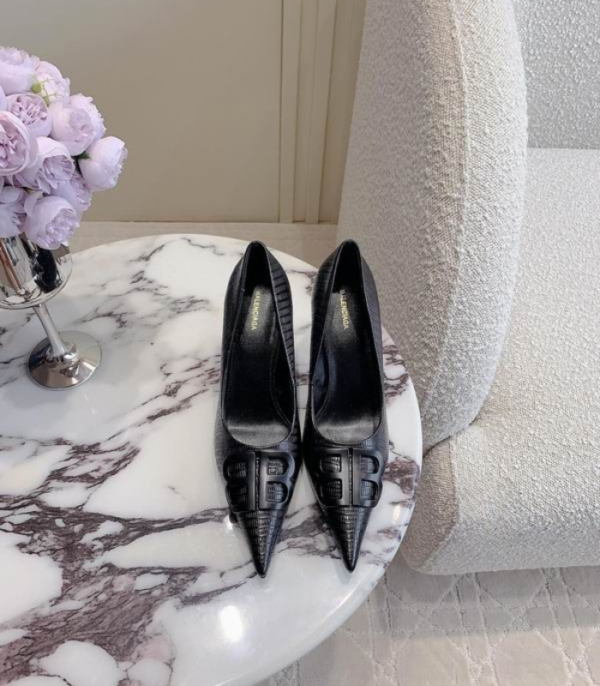Balenciaga Lizard Embossed Heels With Matte Black BB Logo Hardware