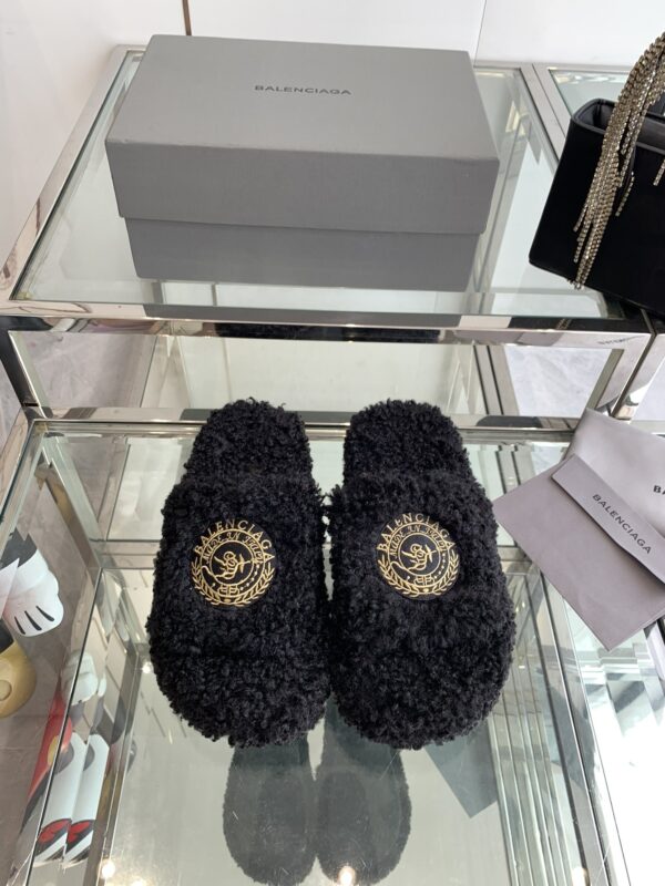 Balenciaga Cozy Slides With Large Embroidered Logo Patch On The Front In Multiple Colors
