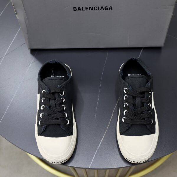 Balenciaga Paris Low Top Sneaker In Black & White Canvas