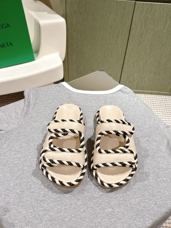 Bottega Veneta Jack Flat Sandal