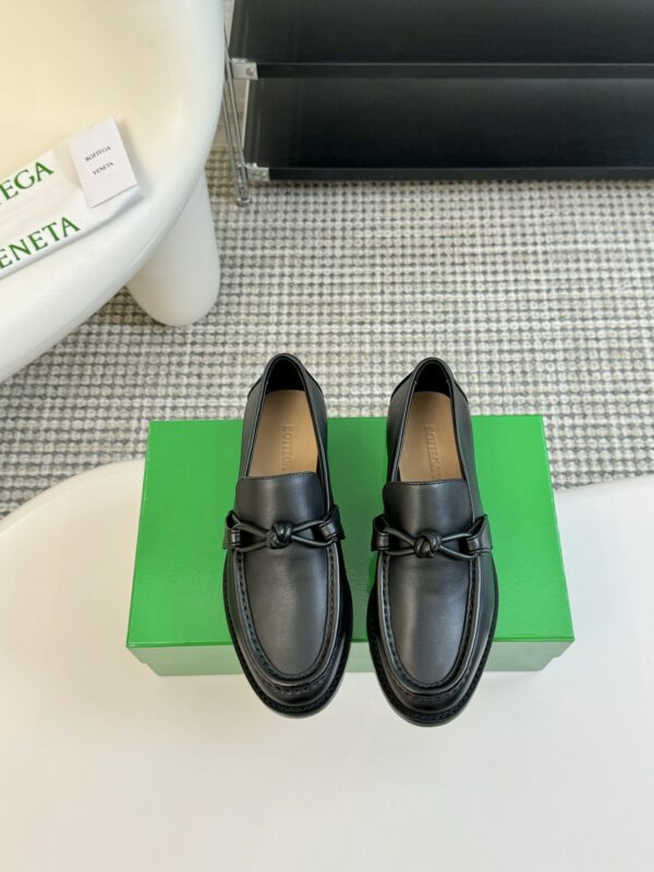 Bottega Veneta Madame Leather Knot Loafers In 2 Colors