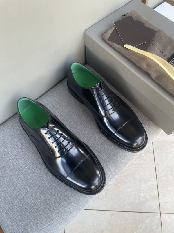 Bottega Veneta Brushed Leather Cap Toe Oxford Shoes In Different Colors