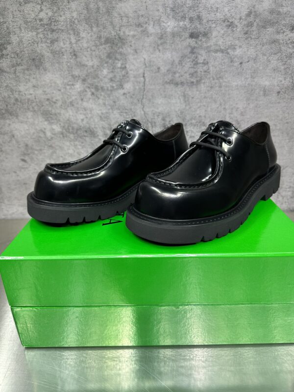 Bottega Veneta Black Stride Lug Sole Lace Up Shoes