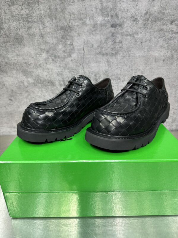 Bottega Veneta Black Stride Intrecciato Lug Sole Lace Up Shoes