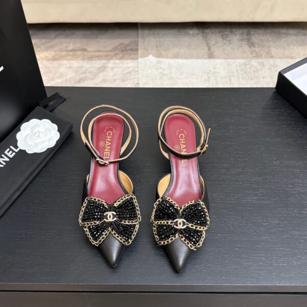 Chanel Crystal Strass Bow Chain Curved Slingback Pump Heels In 2 Colors