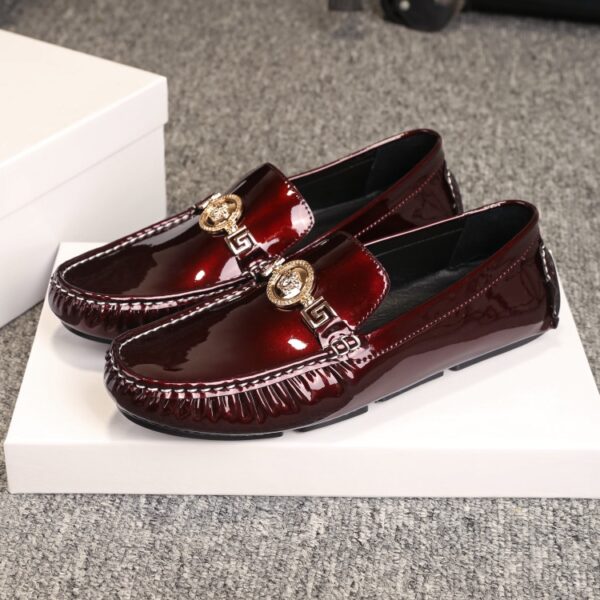 Versace Men's Burgundy La Medusa Chain Patent Leather Loafers