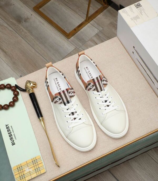 Burberry House Check Collar Low Top City Sneakers In 2 Colors