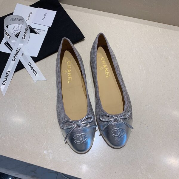 Chanel Lurex Metallic & Leather Flats In 2 Colors