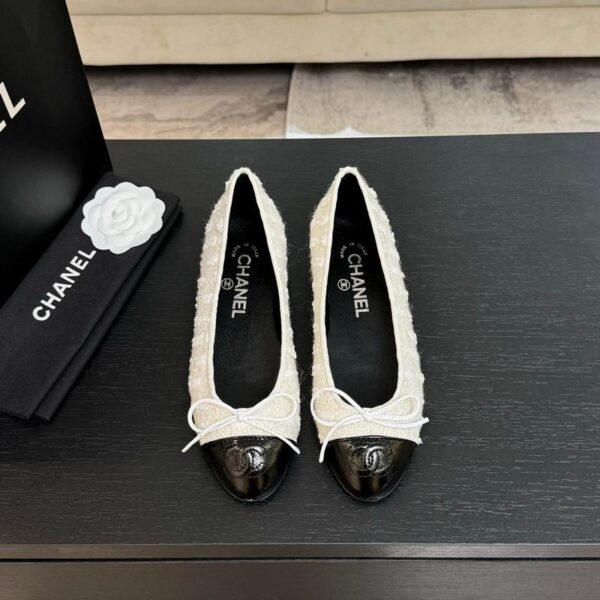 Chanel Tweed & Patent Leather Flats