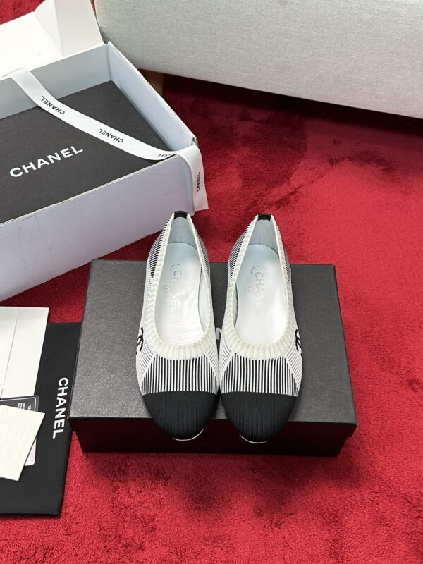 Chanel Knit Cap Toe Ballerina Loafers In 2 Colors