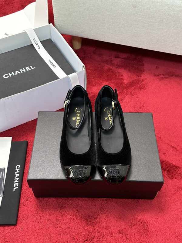 Chanel Black Suede Patent Cap Toe CC Mary Jane Flats